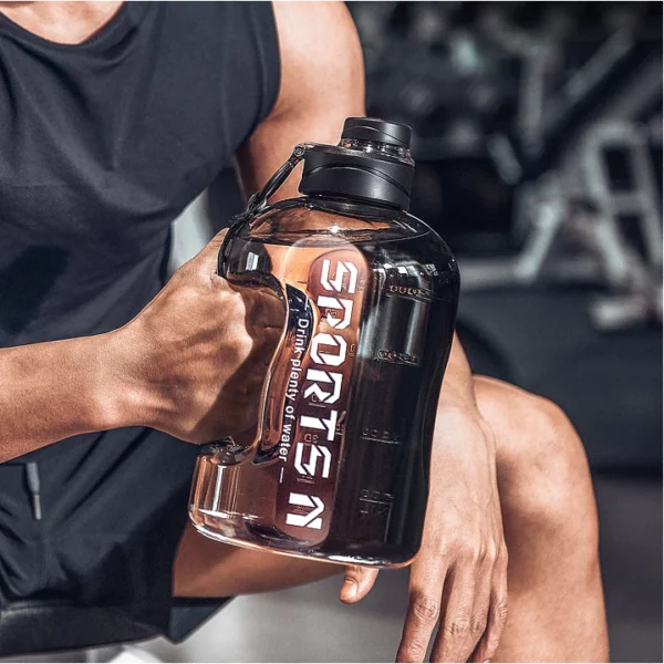 cn-11134207-7r98o-llk9csk00mukde 5L Sport Water Bottle